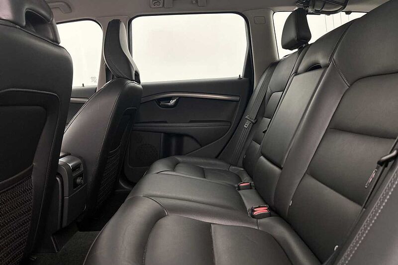 Volvo XC70 D4AWD SE Nav Manual