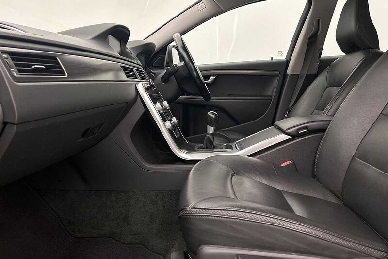 Volvo XC70 D4AWD SE Nav Manual
