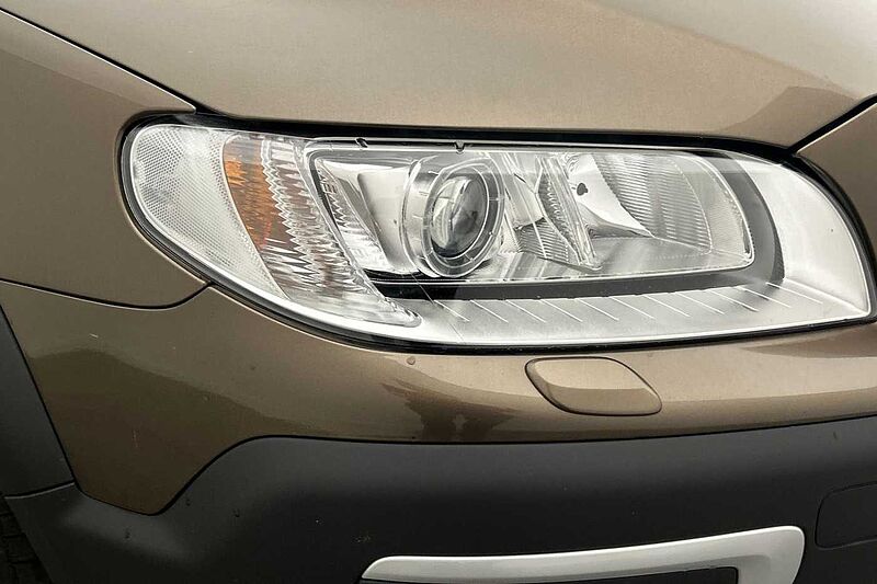 Volvo XC70 D4AWD SE Nav Manual