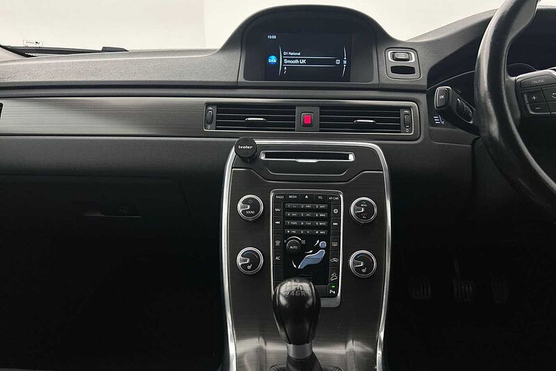 Volvo XC70 D4AWD SE Nav Manual