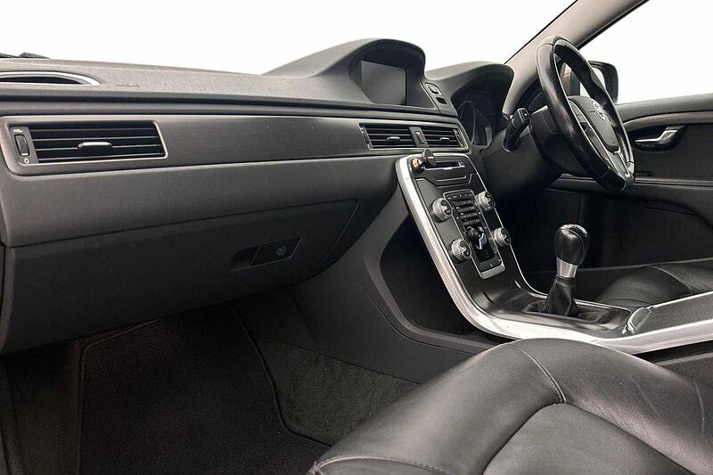 Volvo XC70 D4AWD SE Nav Manual