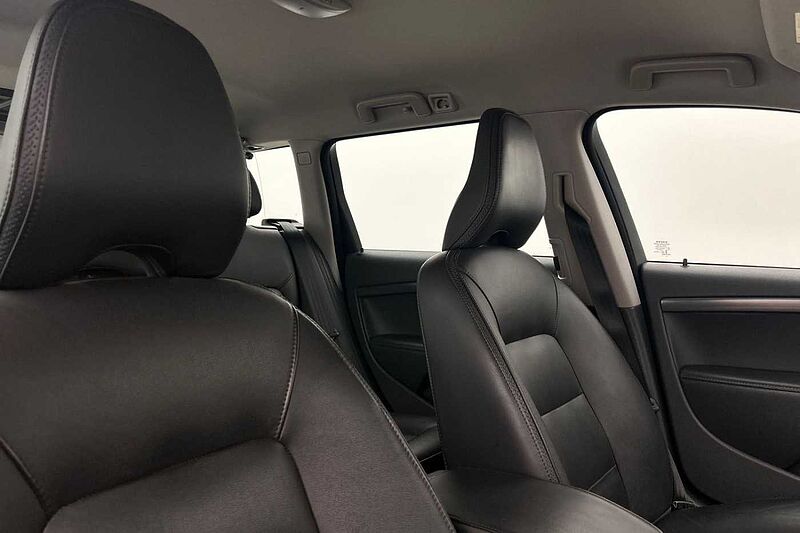 Volvo XC70 D4AWD SE Nav Manual