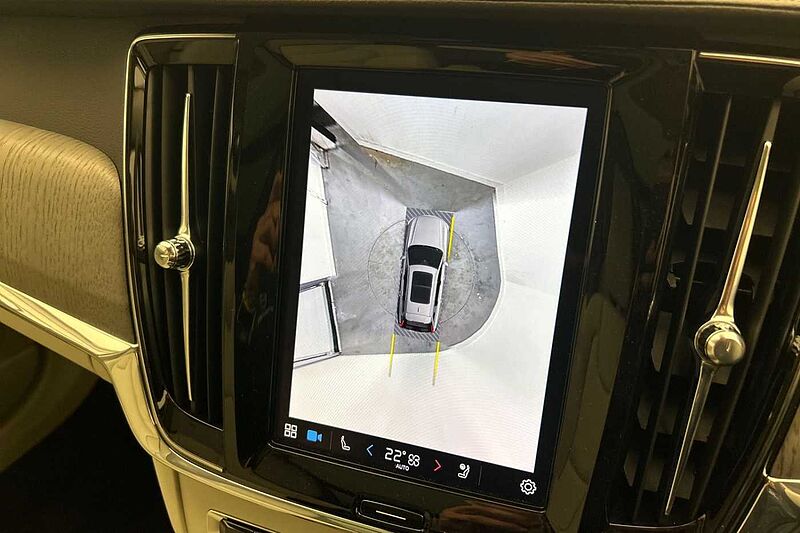 Volvo V90 Ultra, T8 AWD Plug-in hybrid, Electric/Petrol, Dark