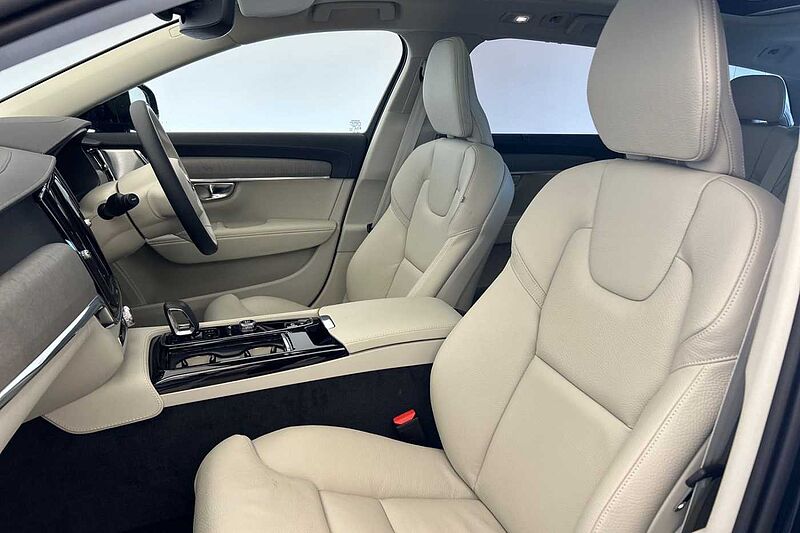 Volvo V90 Ultra, T8 AWD Plug-in hybrid, Electric/Petrol, Dark