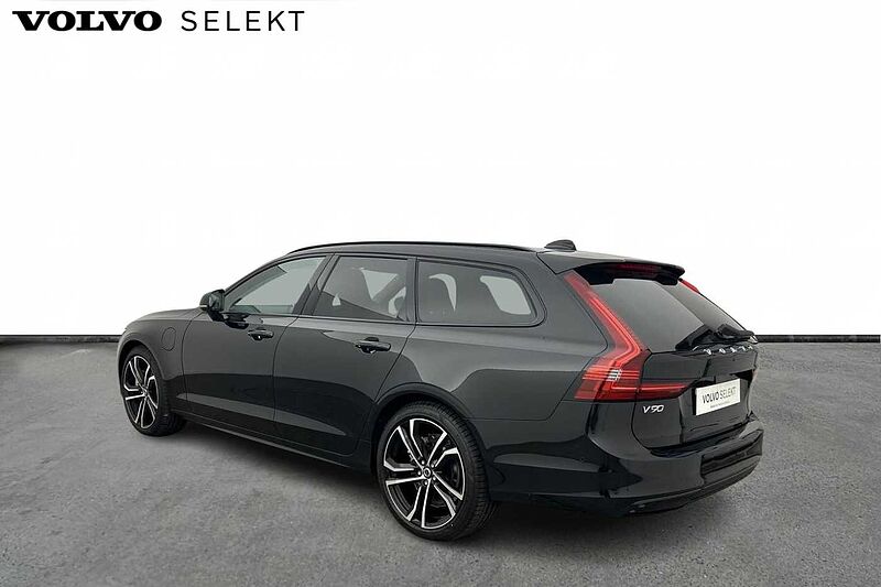 Volvo V90 Ultra, T8 AWD Plug-in hybrid, Electric/Petrol, Dark