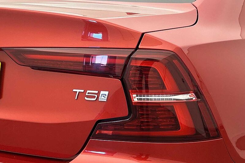 Volvo S60 T5 R-Design Plus Automatic