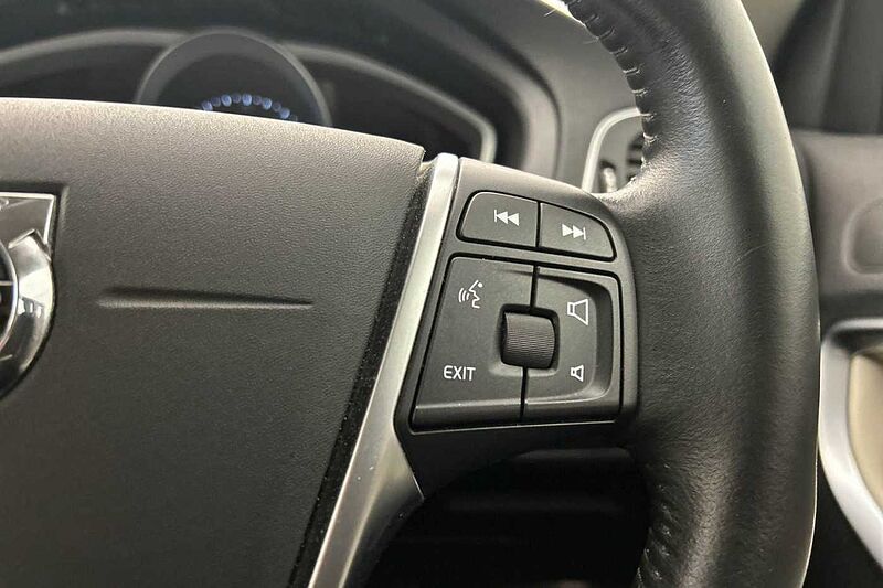 Volvo V40 T2 Inscription Manual