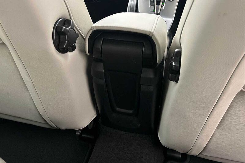 Volvo V40 T2 Inscription Manual