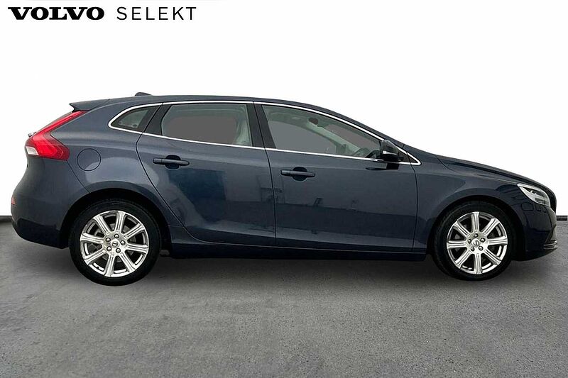 Volvo V40 T2 Inscription Manual