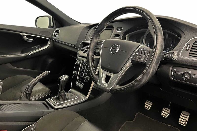 Volvo V40 T2 R-Design Manual