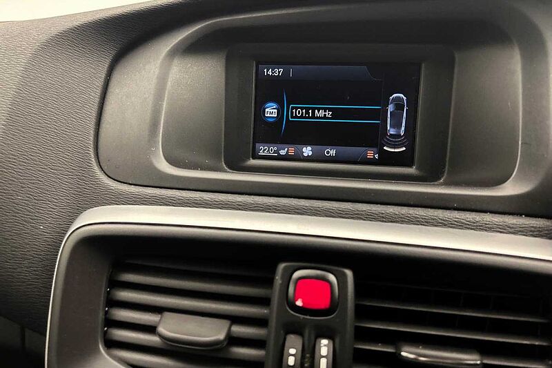 Volvo V40 T2 R-Design Manual
