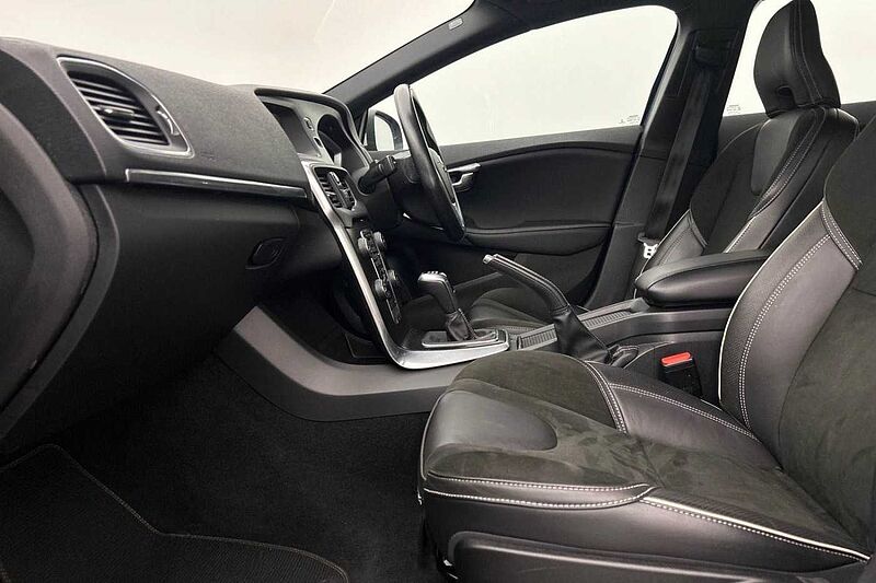 Volvo V40 T2 R-Design Manual
