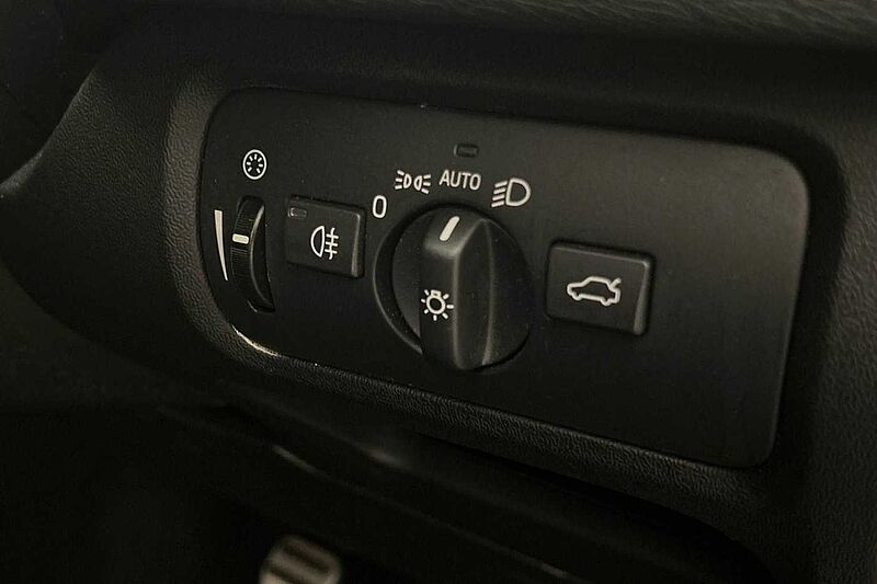 Volvo V40 T2 R-Design Manual