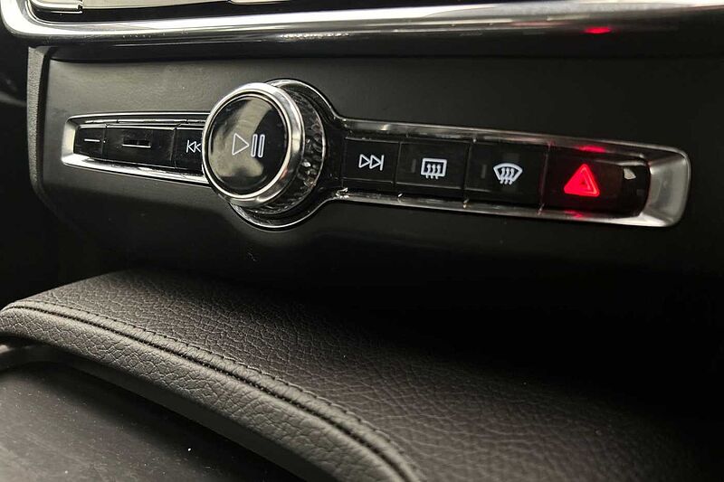 Volvo S90 D4 Momentum Automatic