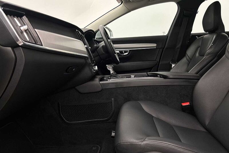 Volvo S90 D4 Momentum Automatic