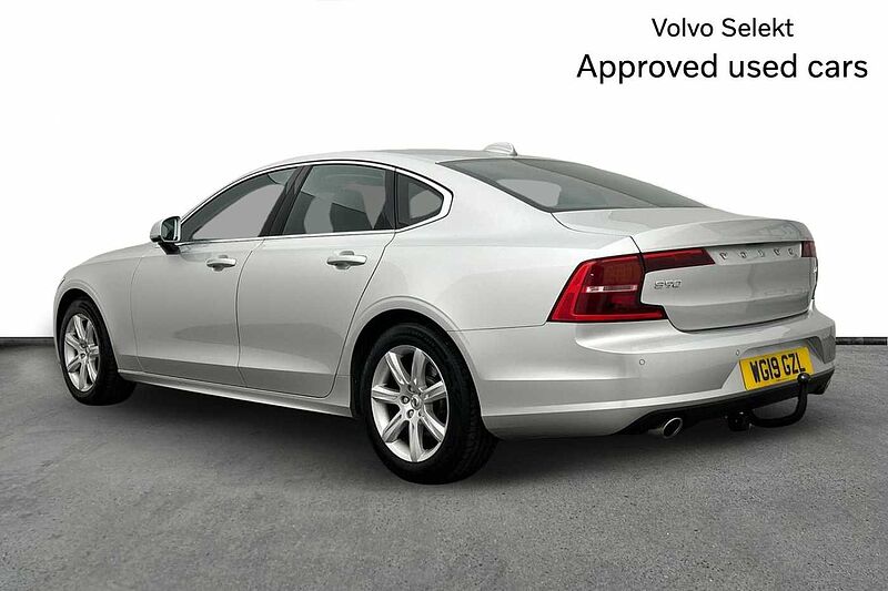 Volvo S90 D4 Momentum Automatic