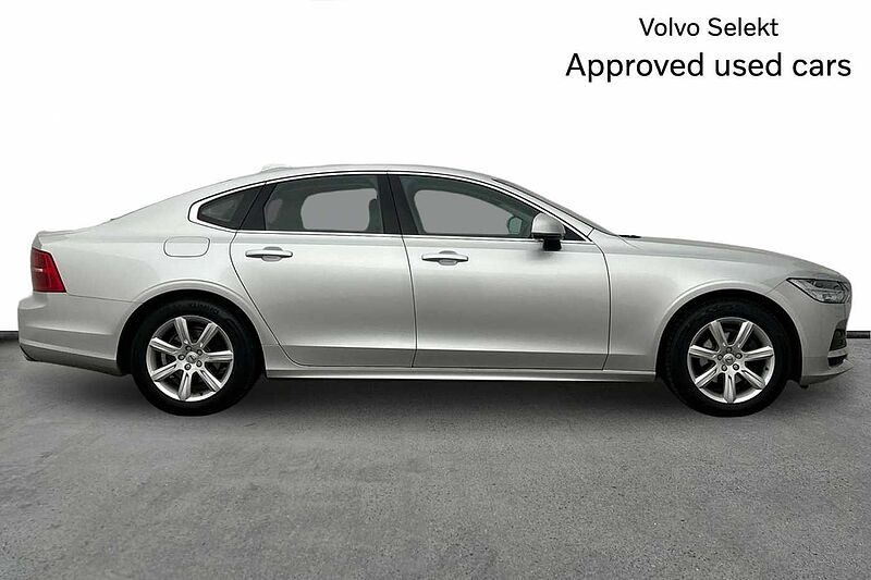 Volvo S90 D4 Momentum Automatic