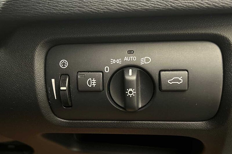 Volvo V40 T3 Inscription Automatic