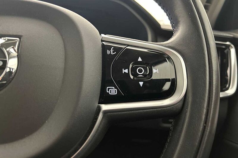 Volvo V90 Cross Country T5 AWD Plus Automatic