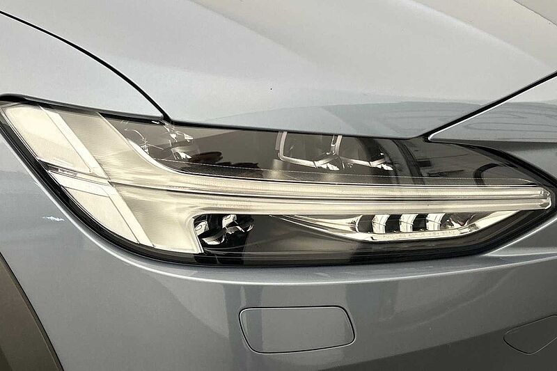 Volvo V90 Cross Country T5 AWD Plus Automatic