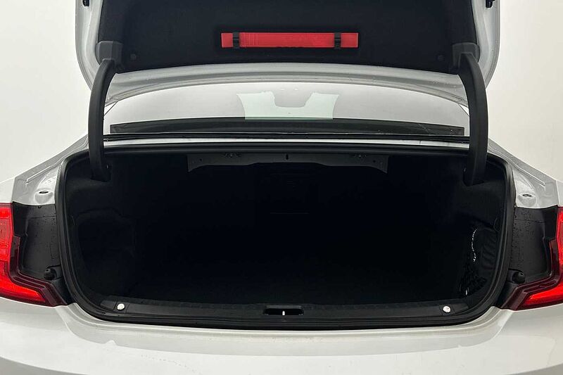Volvo S90 D4 R-Design Pro Automatic