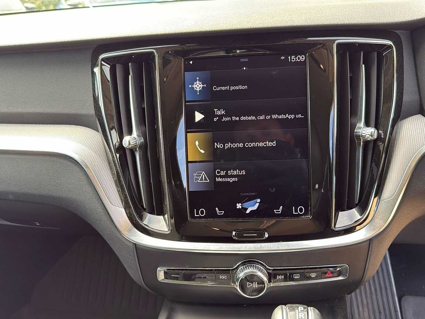 Volvo V60 Cross Country T5 AWD Plus Automatic