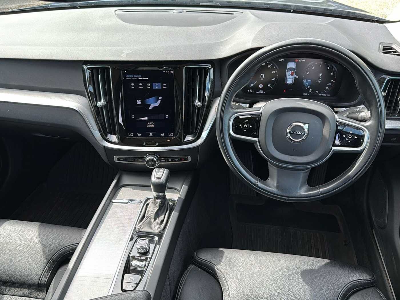 Volvo V60 Cross Country T5 AWD Plus Automatic