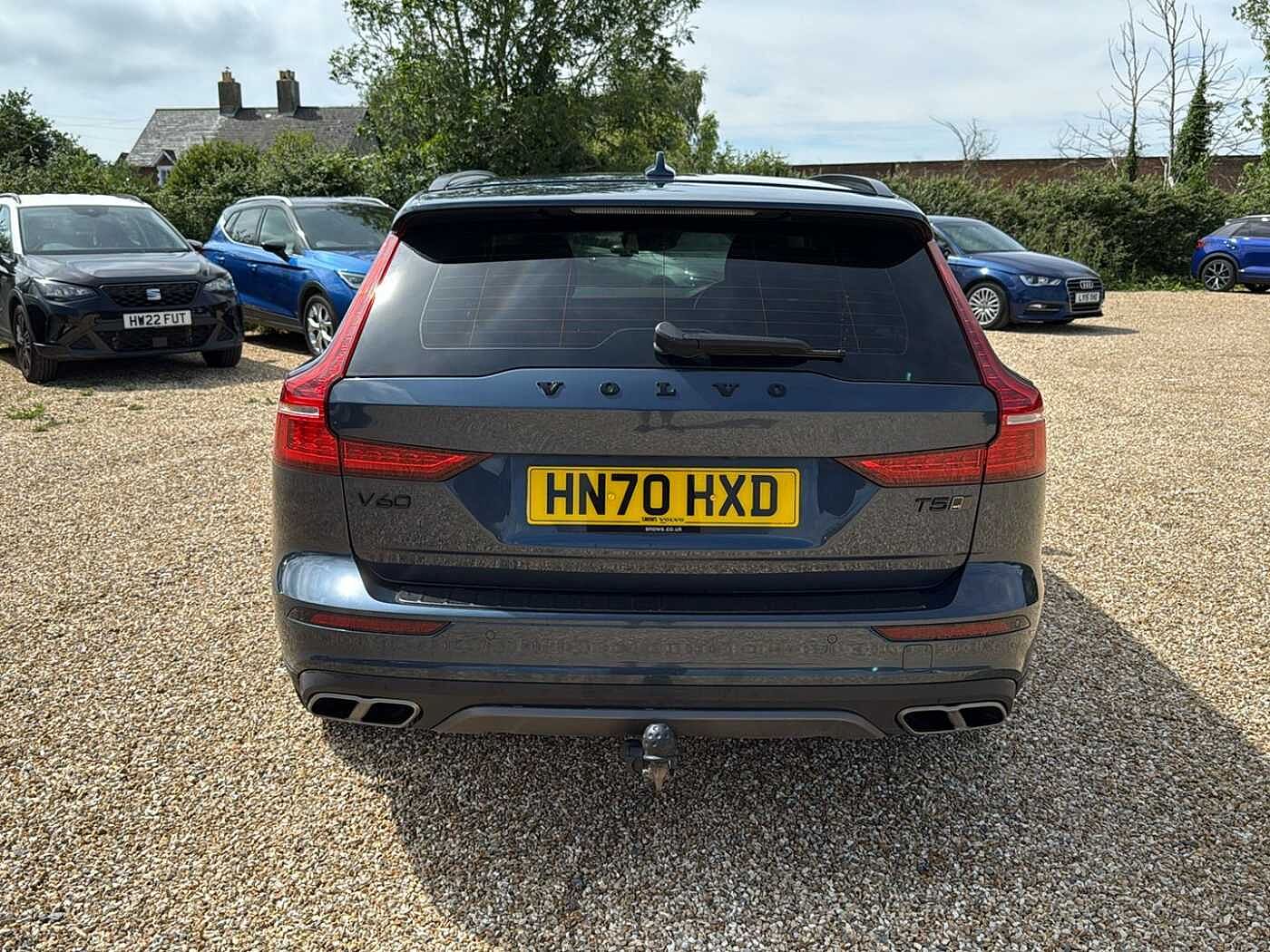 Volvo V60 Cross Country T5 AWD Plus Automatic