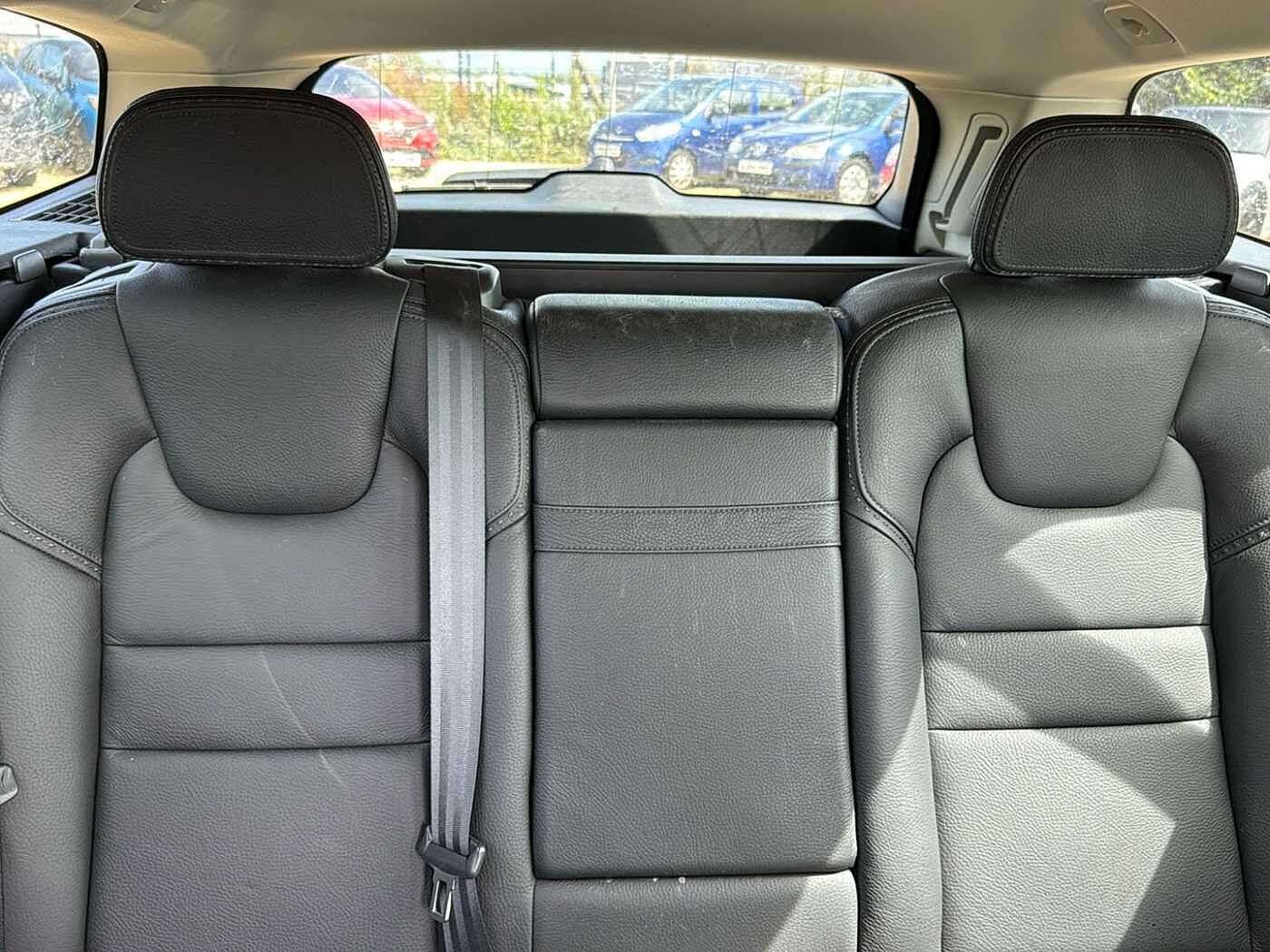 Volvo V60 Cross Country T5 AWD Plus Automatic