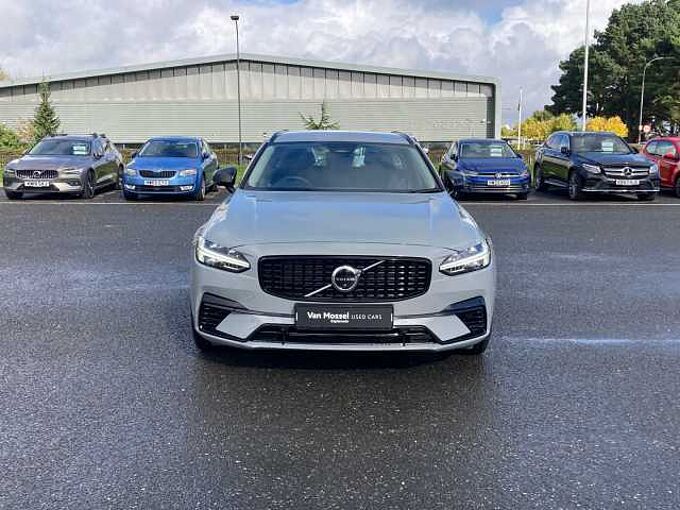 Volvo V90 Plus, T6 AWD Plug-in hybrid, Electric/Petrol, Dark