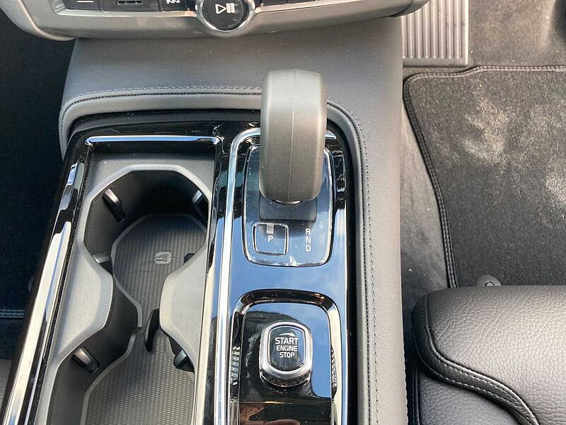 Volvo V90 Plus, T6 AWD Plug-in hybrid, Electric/Petrol, Dark