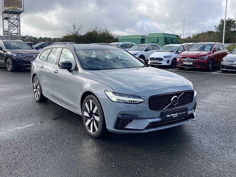 Volvo V90 Plus, T6 AWD Plug-in hybrid, Electric/Petrol, Dark