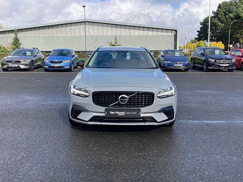 Volvo V90 Plus, T6 AWD Plug-in hybrid, Electric/Petrol, Dark