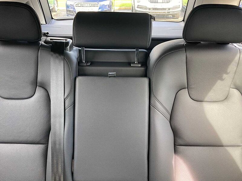 Volvo V90 Plus, T6 AWD Plug-in hybrid, Electric/Petrol, Dark