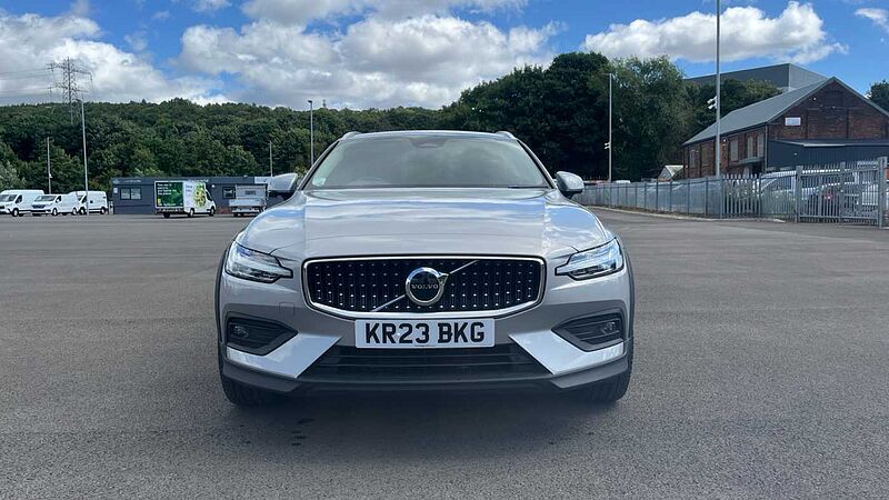 Volvo V60 Cross Country Plus, B5 AWD mild hybrid, Petrol