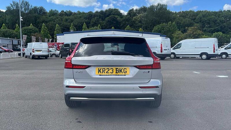 Volvo V60 Cross Country Plus, B5 AWD mild hybrid, Petrol