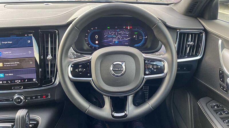 Volvo S90 Recharge R-Design, T8 AWD plug-in hybrid