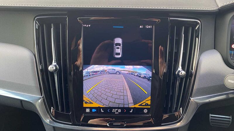 Volvo S90 Recharge R-Design, T8 AWD plug-in hybrid