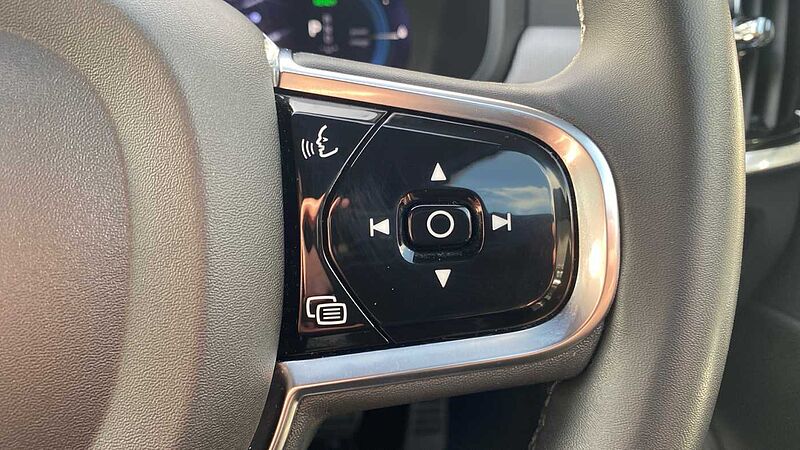 Volvo S90 Recharge R-Design, T8 AWD plug-in hybrid