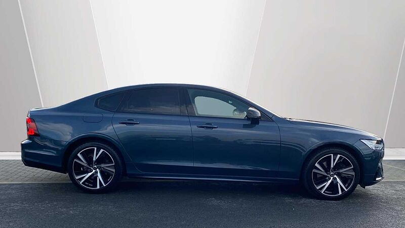 Volvo S90 Recharge R-Design, T8 AWD plug-in hybrid