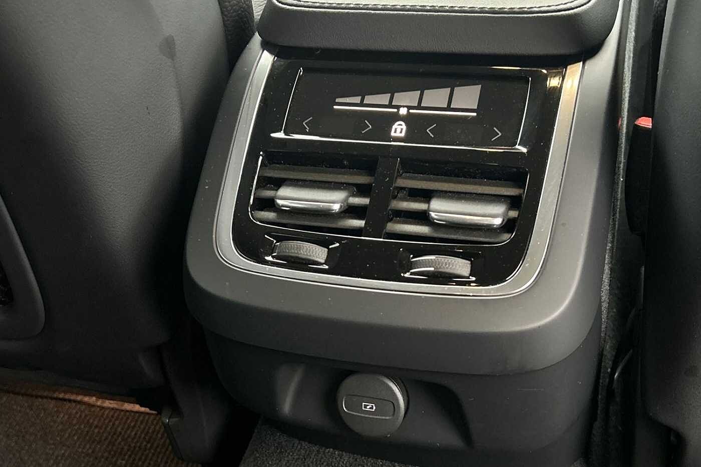 Volvo V90 Cross Country 2.0 B5P Cross Country Plus 5dr AWD Auto