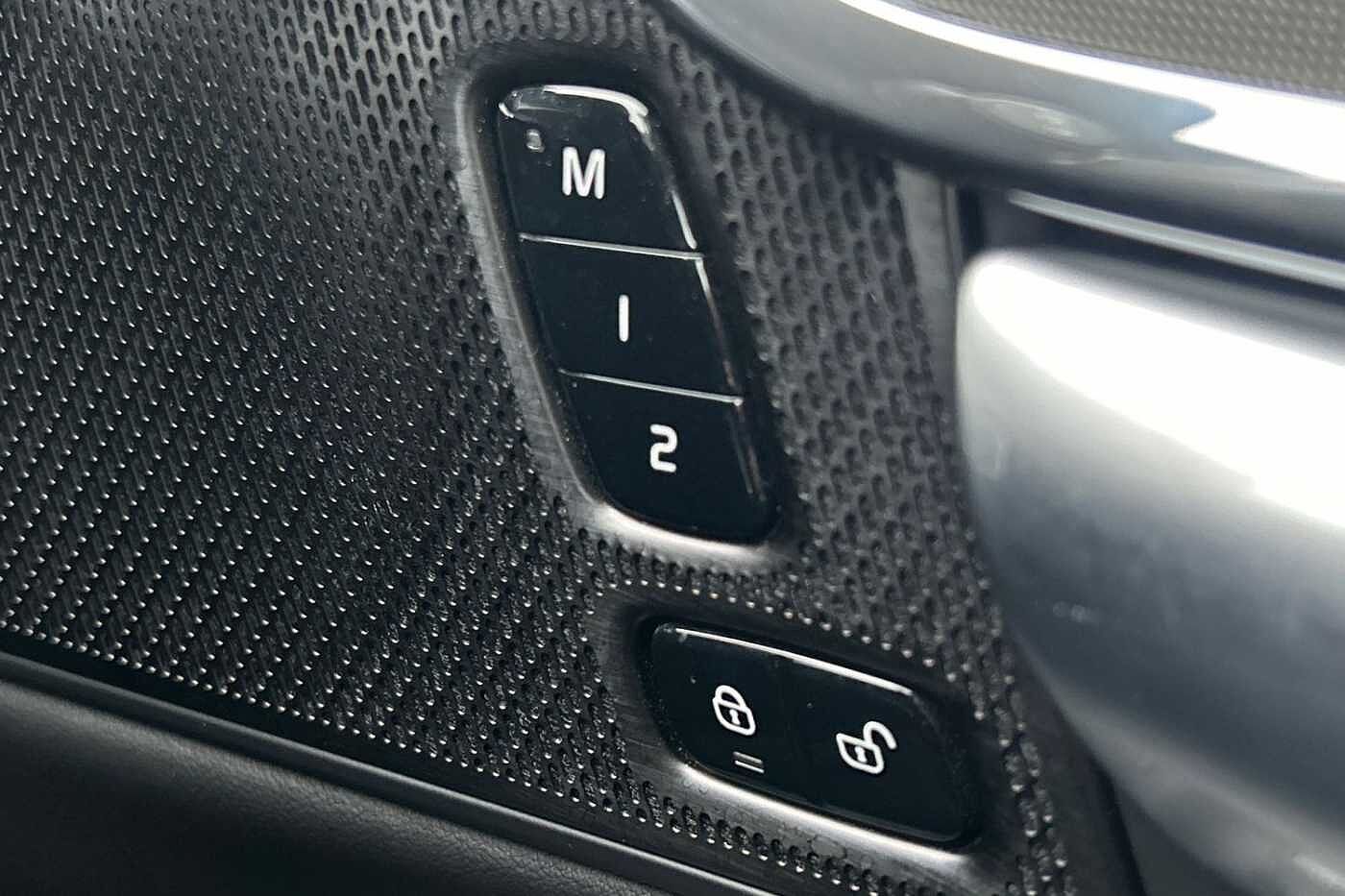 Volvo V90 Cross Country 2.0 B5P Cross Country Plus 5dr AWD Auto