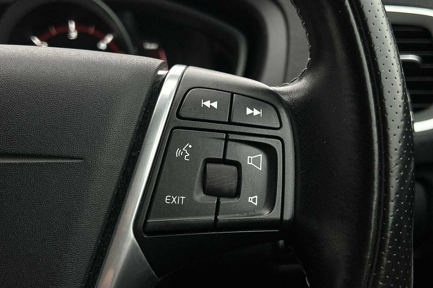 Volvo V40 D2 R-Design Manual