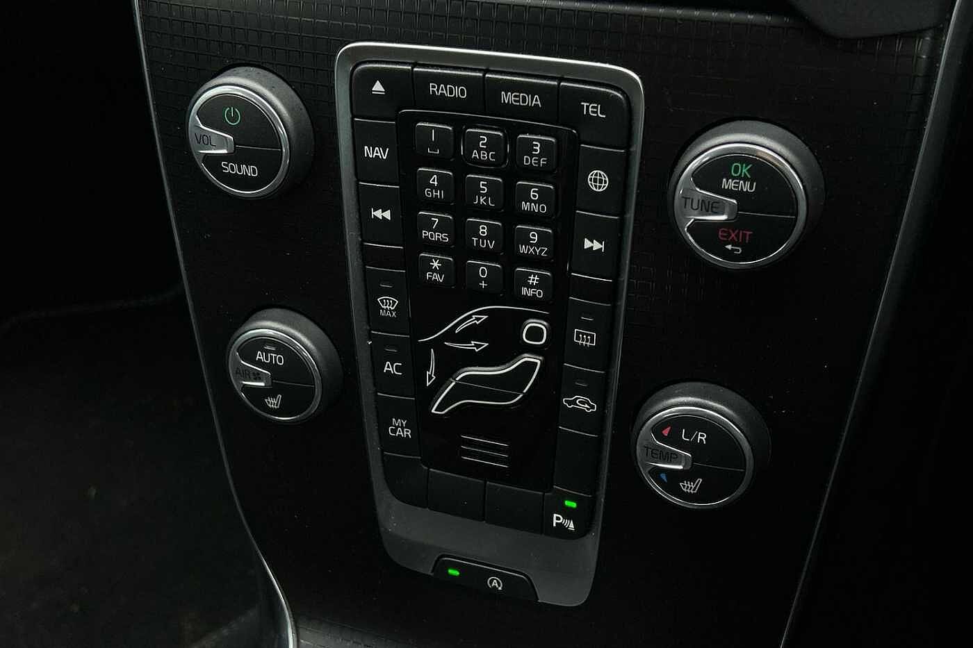 Volvo V40 D2 R-Design Manual