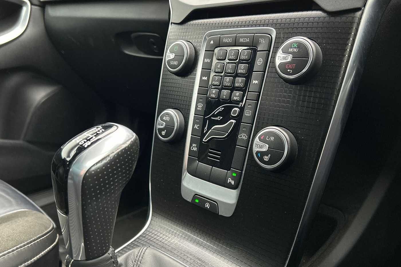 Volvo V40 D2 R-Design Manual