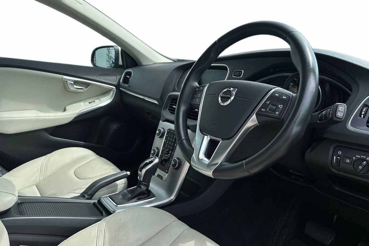 Volvo V40 T3 Inscription Automatic