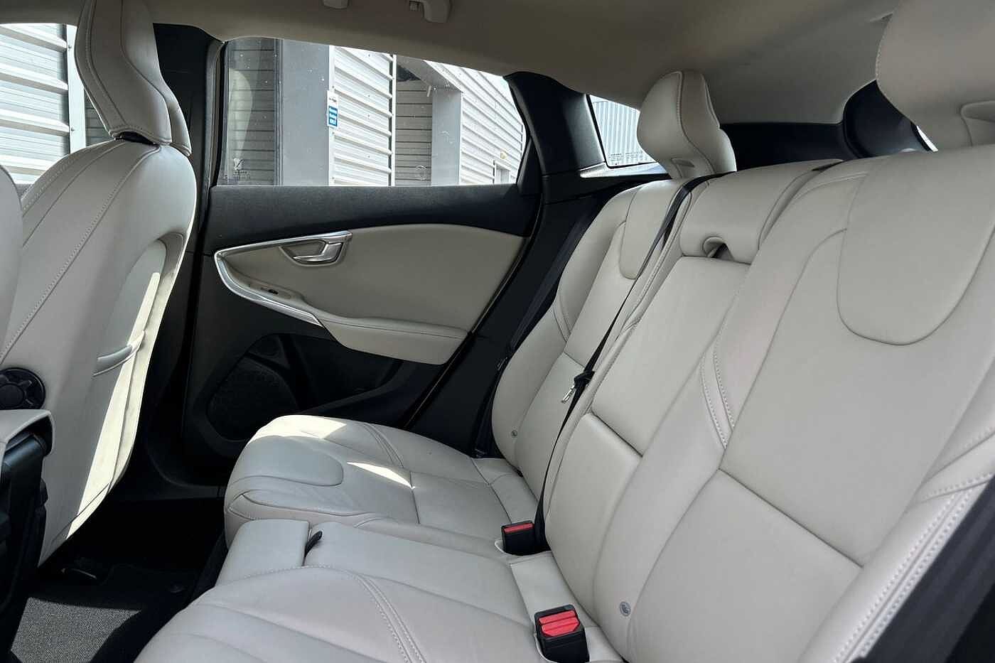 Volvo V40 T3 Inscription Automatic