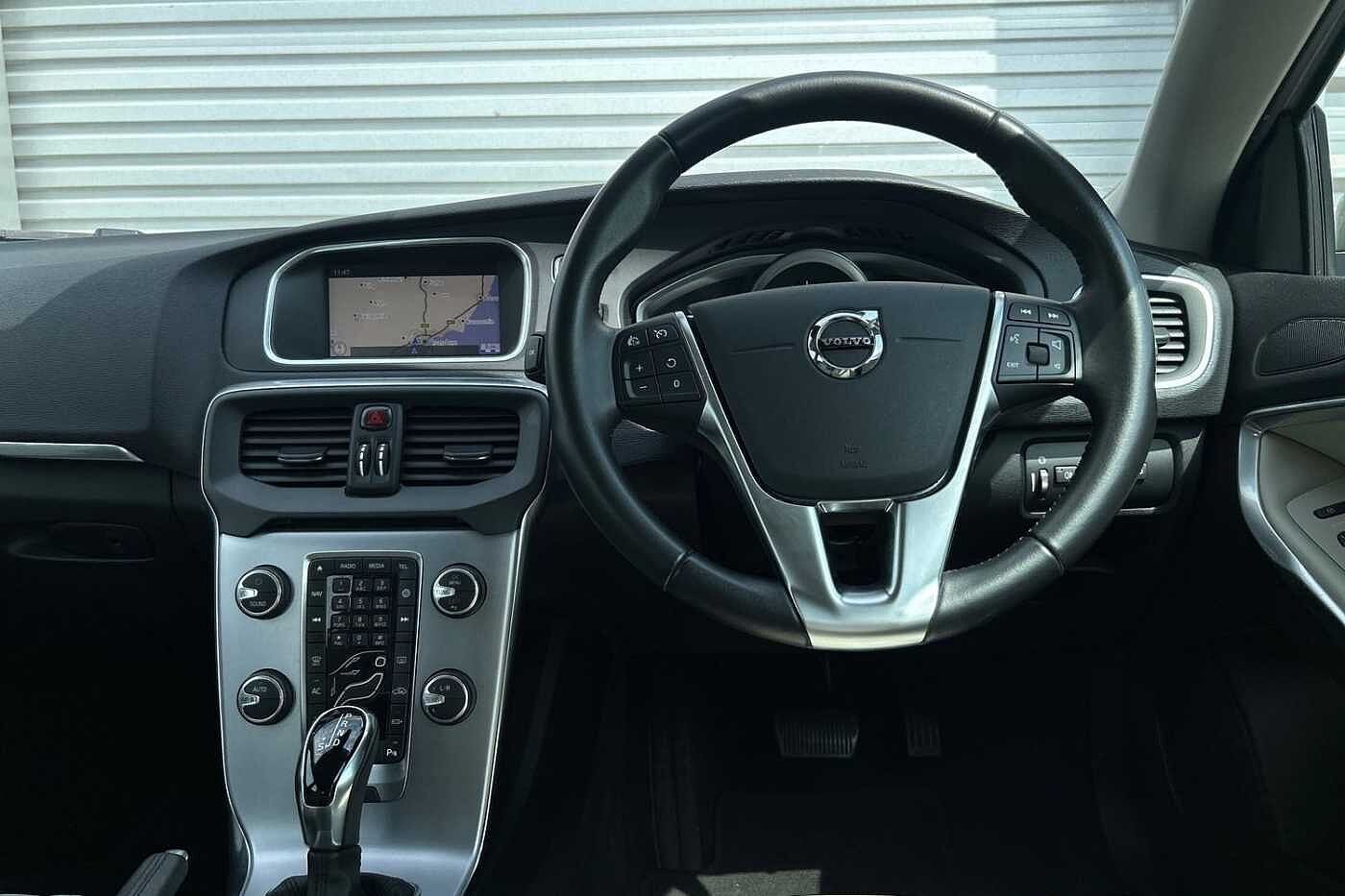 Volvo V40 T3 Inscription Automatic