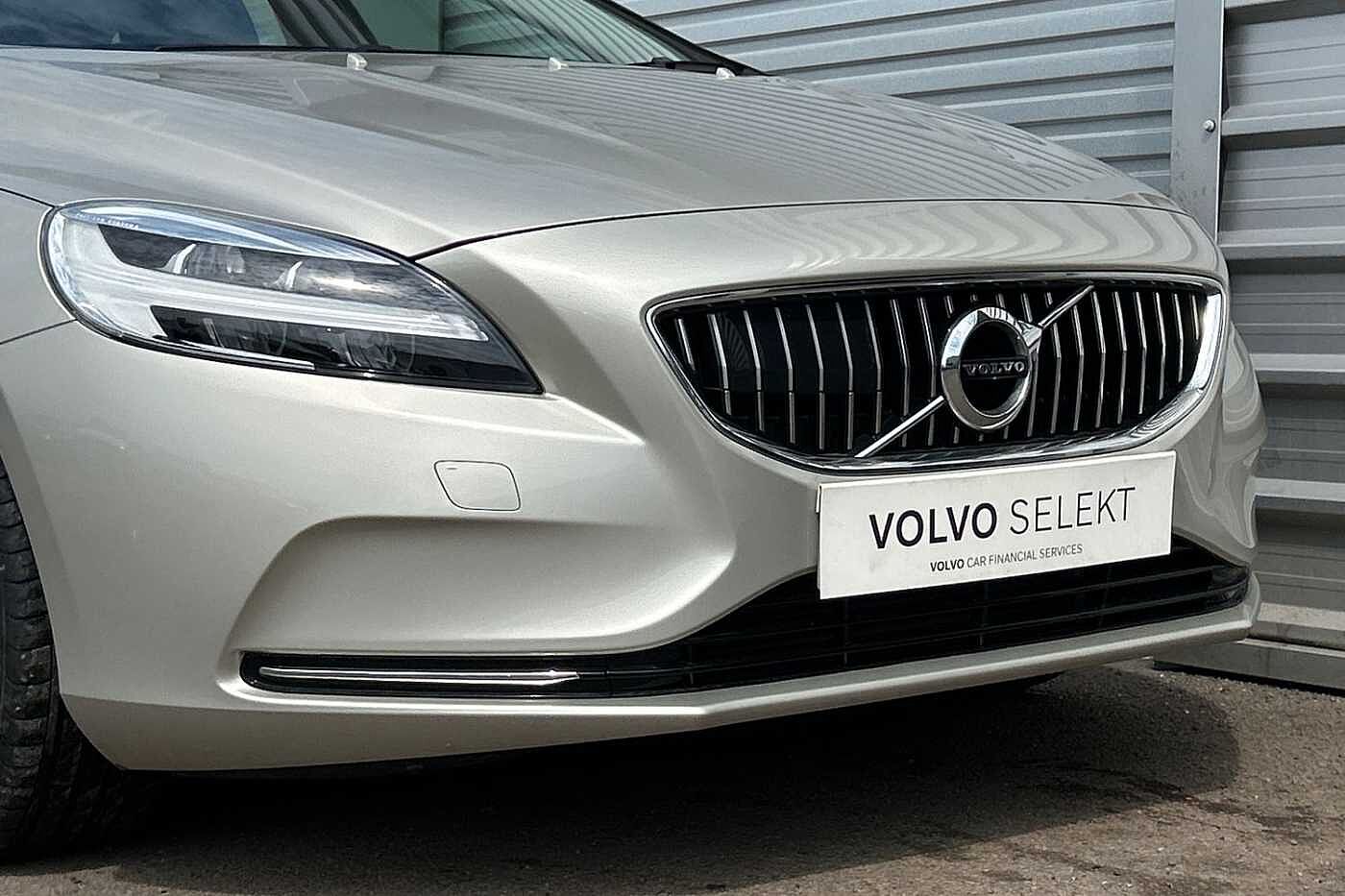 Volvo V40 T3 Inscription Automatic