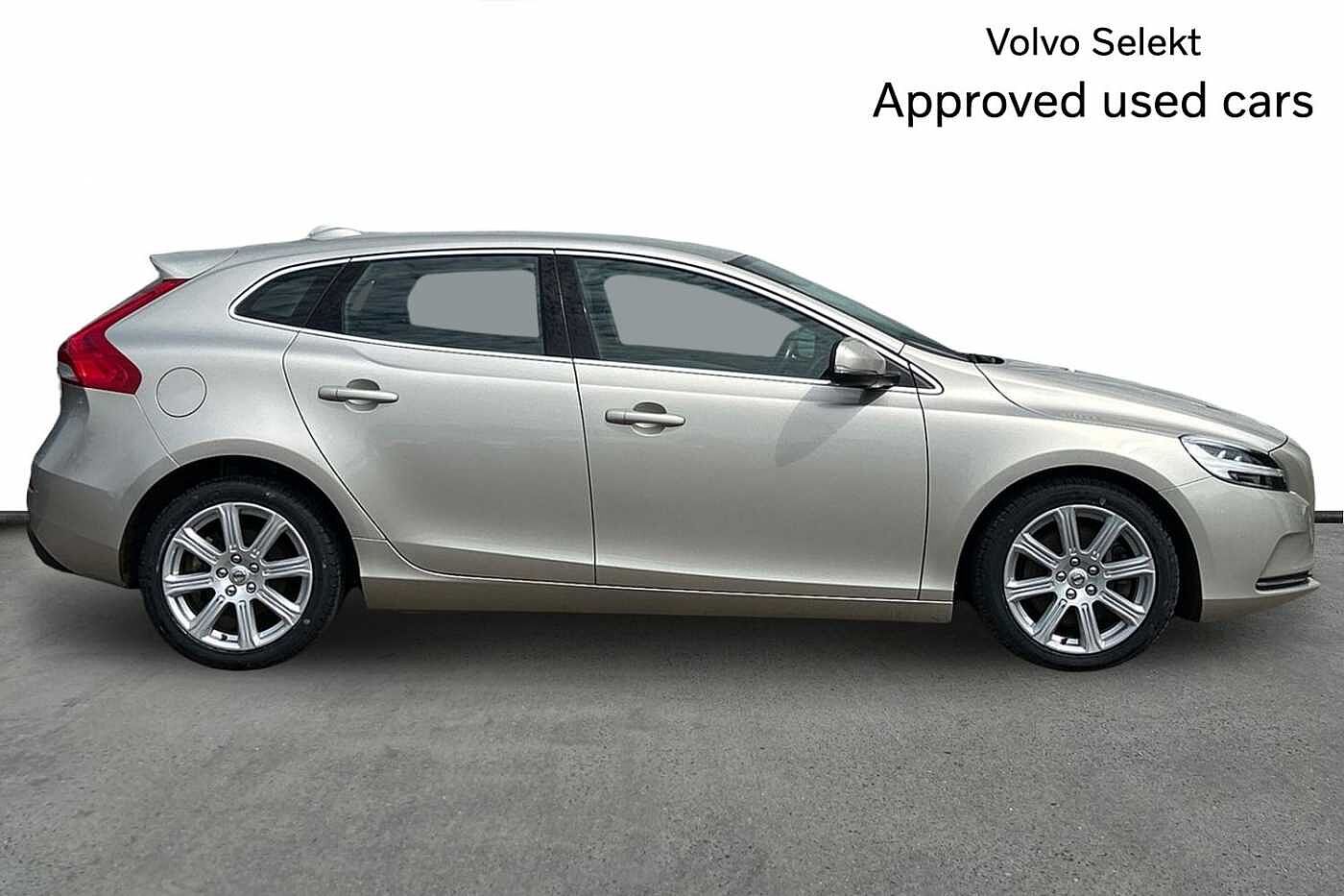 Volvo V40 T3 Inscription Automatic